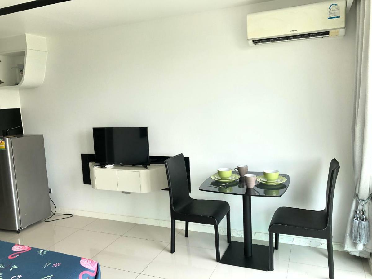 City Center Residence Патая Екстериор снимка